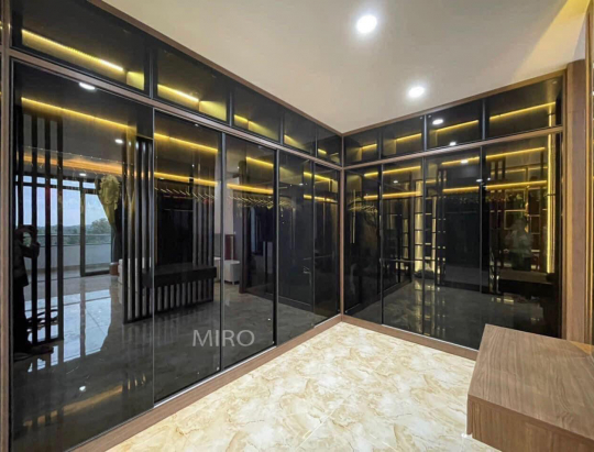Mẫu Tủ Áo Hiện Đại